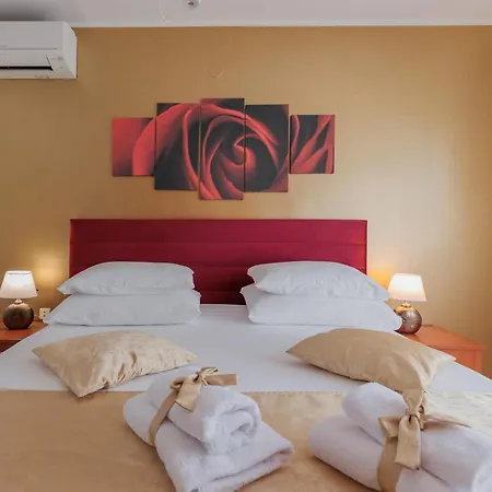 Rusula Apartman Zára