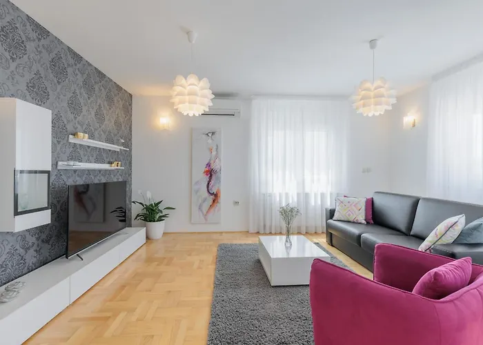 Rusula Apartment