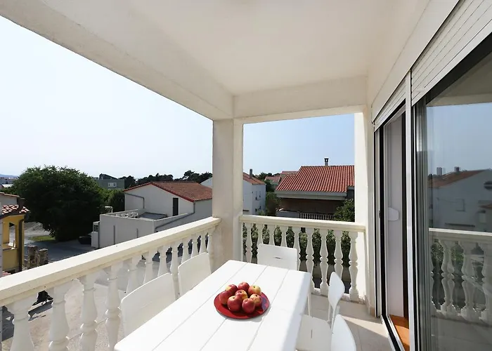 Rusula Apartment *